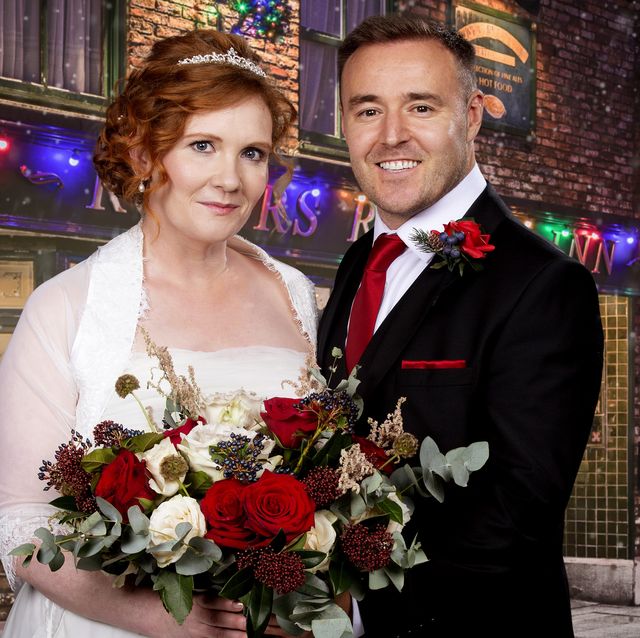 from itvstrict embargo no use before saturday 10th december 2022coronation street xmasfiz stape jennie mcalpine and tyrone dobbs alan halsall picture contact davidcrookitvcomphotographer danielle baguleythis photograph is c itv plc and can only be reproduced for editorial purposes directly in connection with the programme or event mentioned above, or itv plc once made available by itv plc picture desk, this photograph can be reproduced once only up until the transmission tx date and no reproduction fee will be charged any subsequent usage may incur a fee this photograph must not be manipulated excluding basic cropping in a manner which alters the visual appearance of the person photographed deemed detrimental or inappropriate by itv plc picture desk this photograph must not be syndicated to any other company, publication or website, or permanently archived, without the express written permission of itv picture desk full terms and conditions are available on wwwitvcompresscentreitvpicturesterms