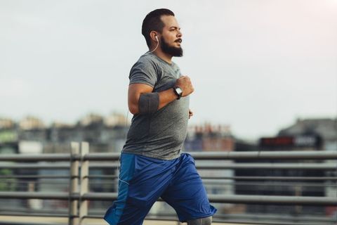 El reto de correr 30 minutos al día durante 30 días, así transformó su  cuerpo este youtuber