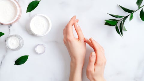 皮膚科医が説明 爪が弱っている7つの理由 ハーパーズ バザー Harper S Bazaar 公式