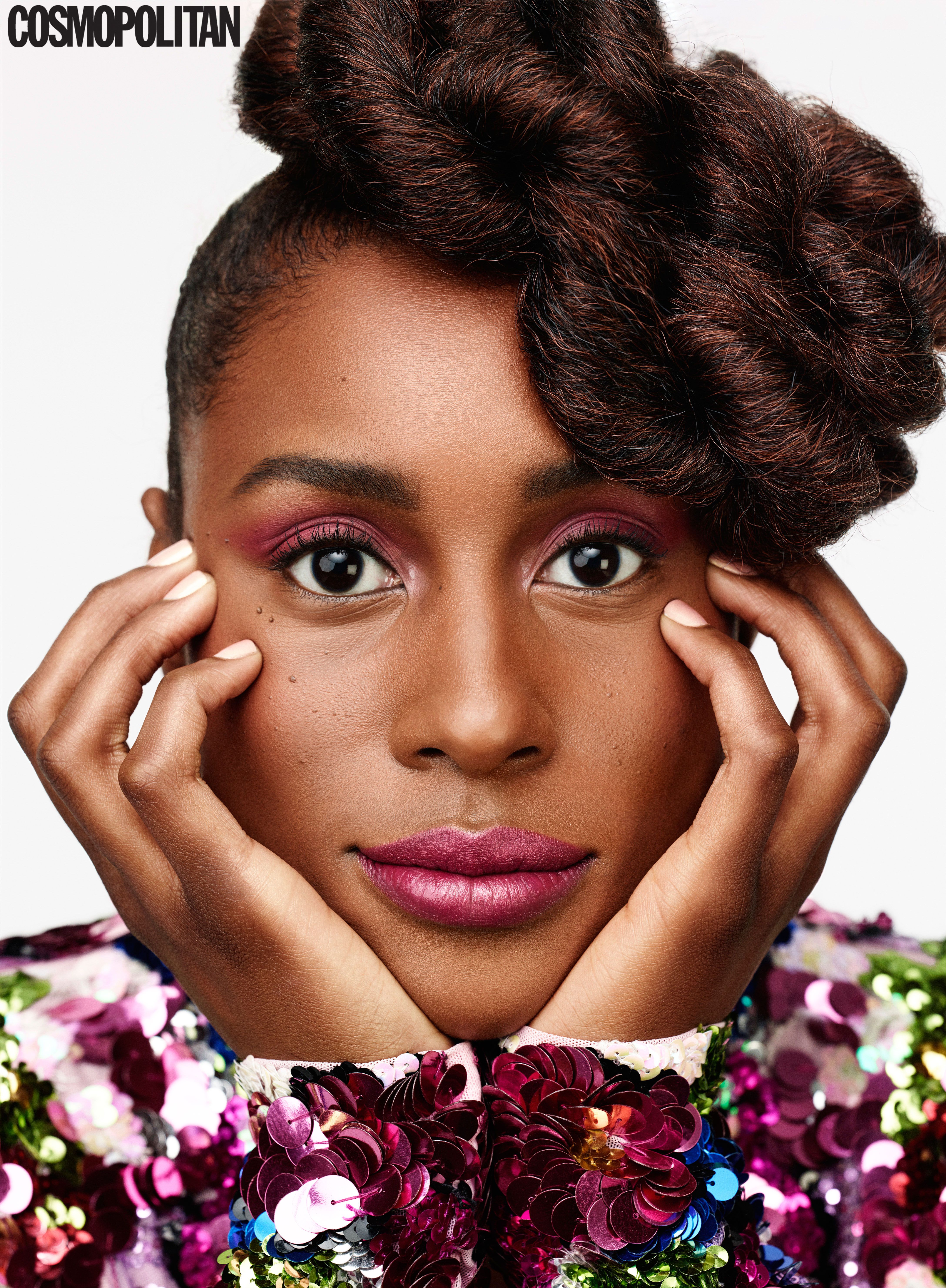 Issa Rae Doesn T Really Care If You Criticize Her Look