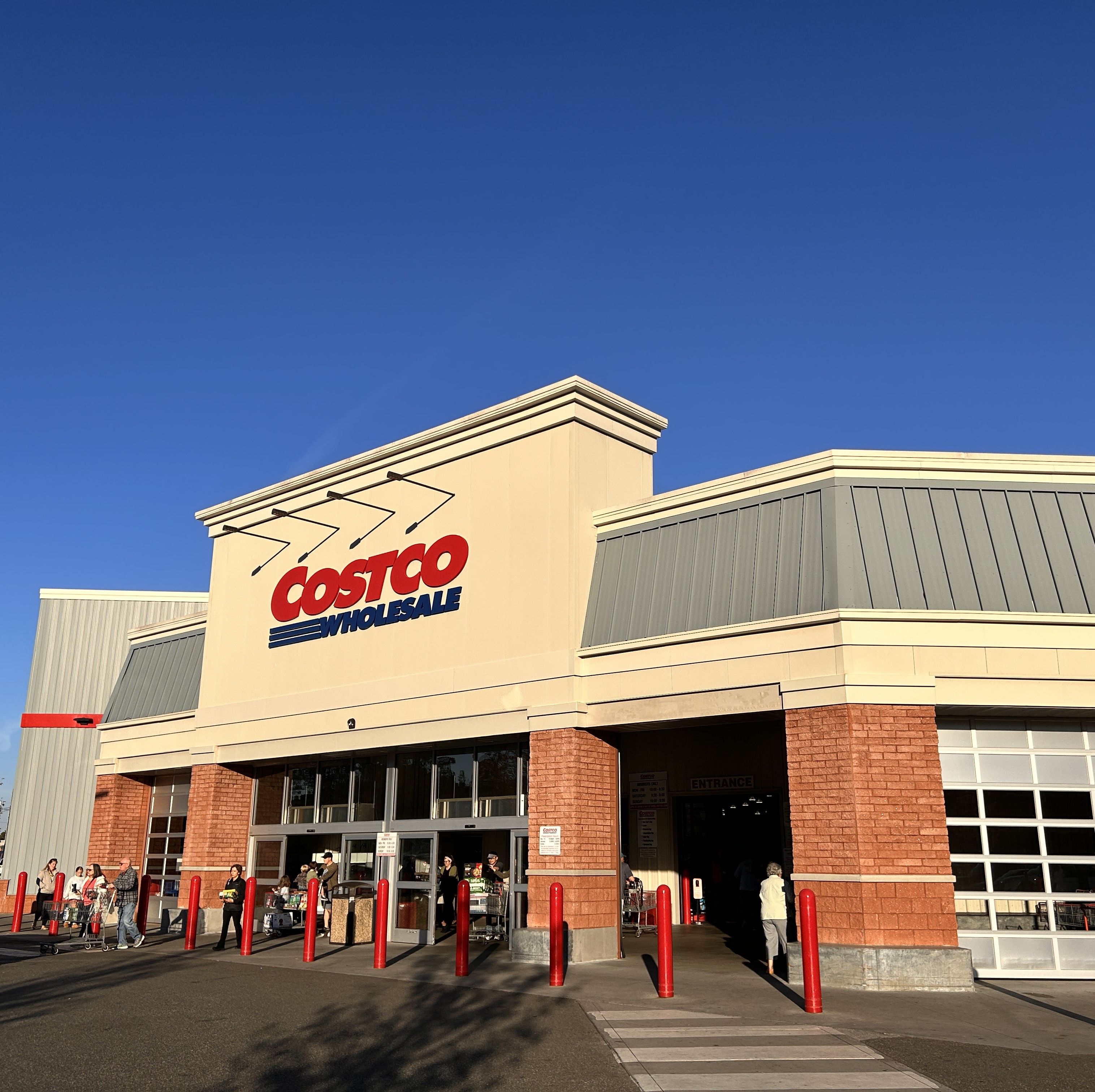 This Is the WORST Time to Shop at Costco