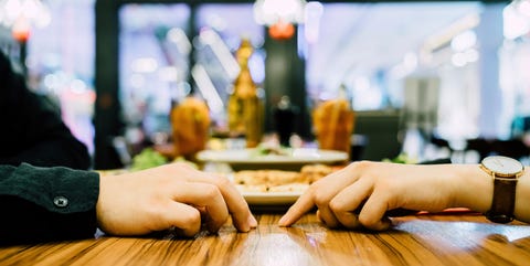 これを超えたら浮気 になる6つのサイン これを超えたら浮気 になる6つのサイン