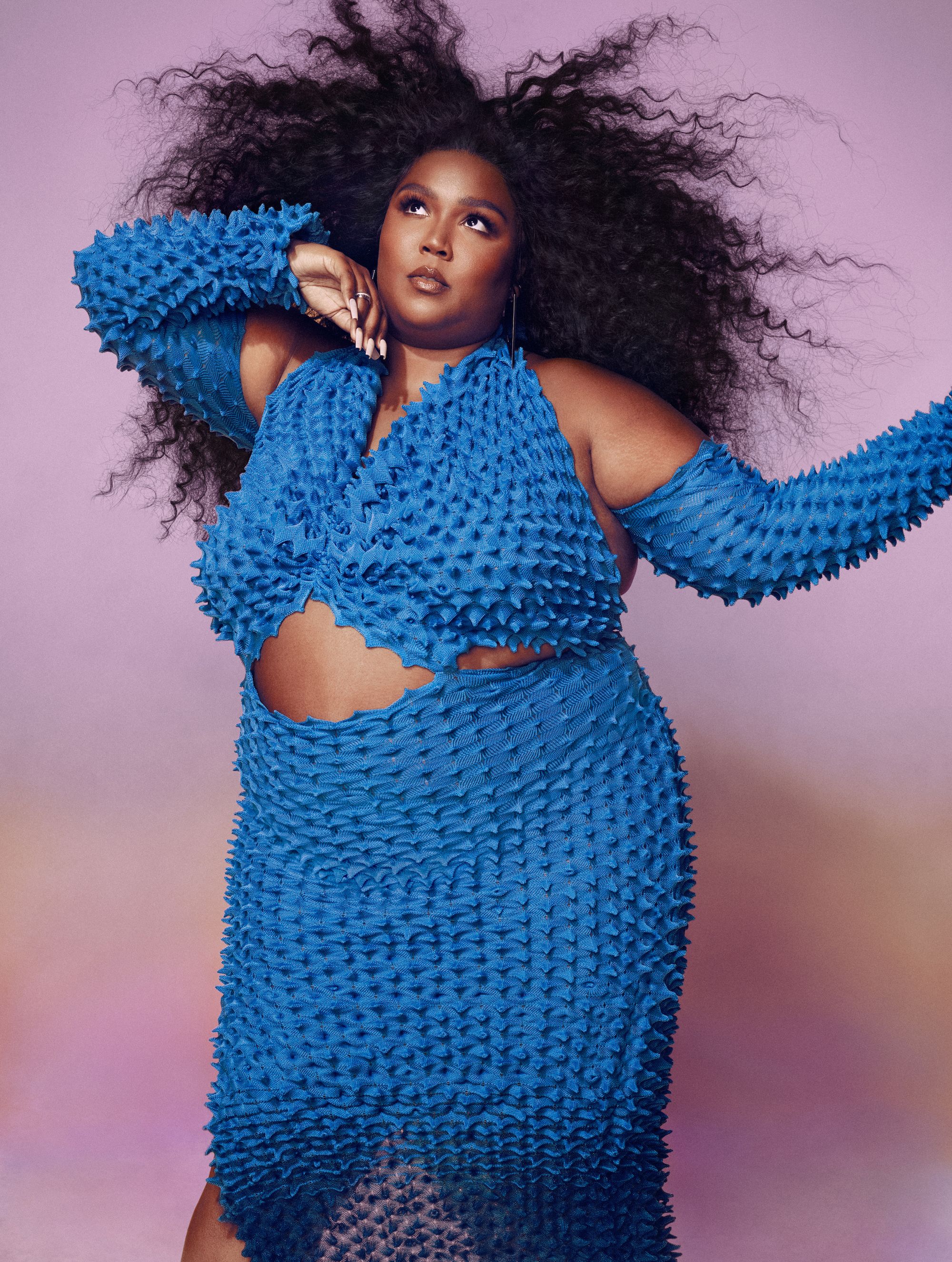 Lizzo Talks Straight About Her Body: 'Yes, I Know I'm Fat,' Shows