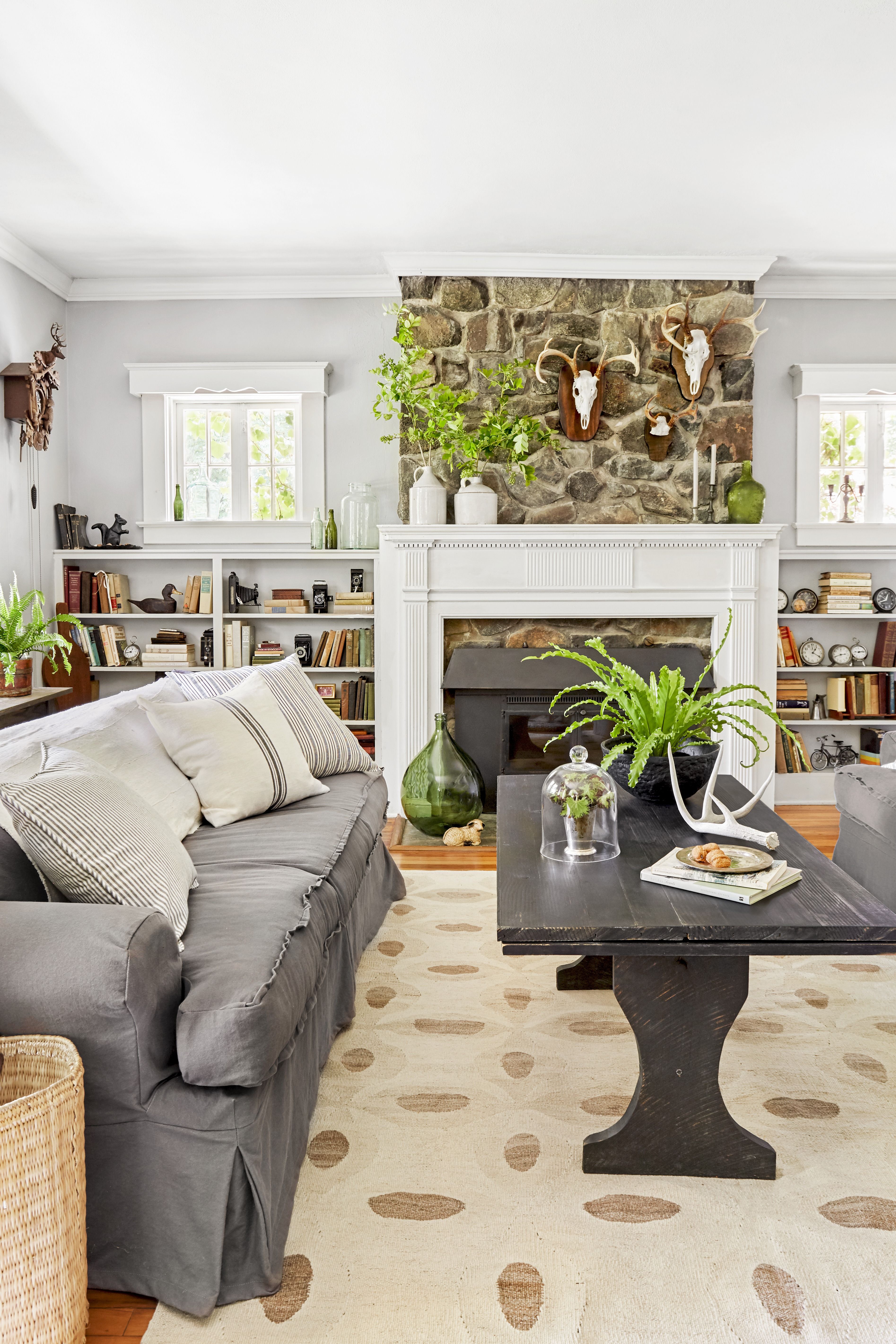 Cozy Living Room Decor: 10 Tips For A Warm And Inviting Space