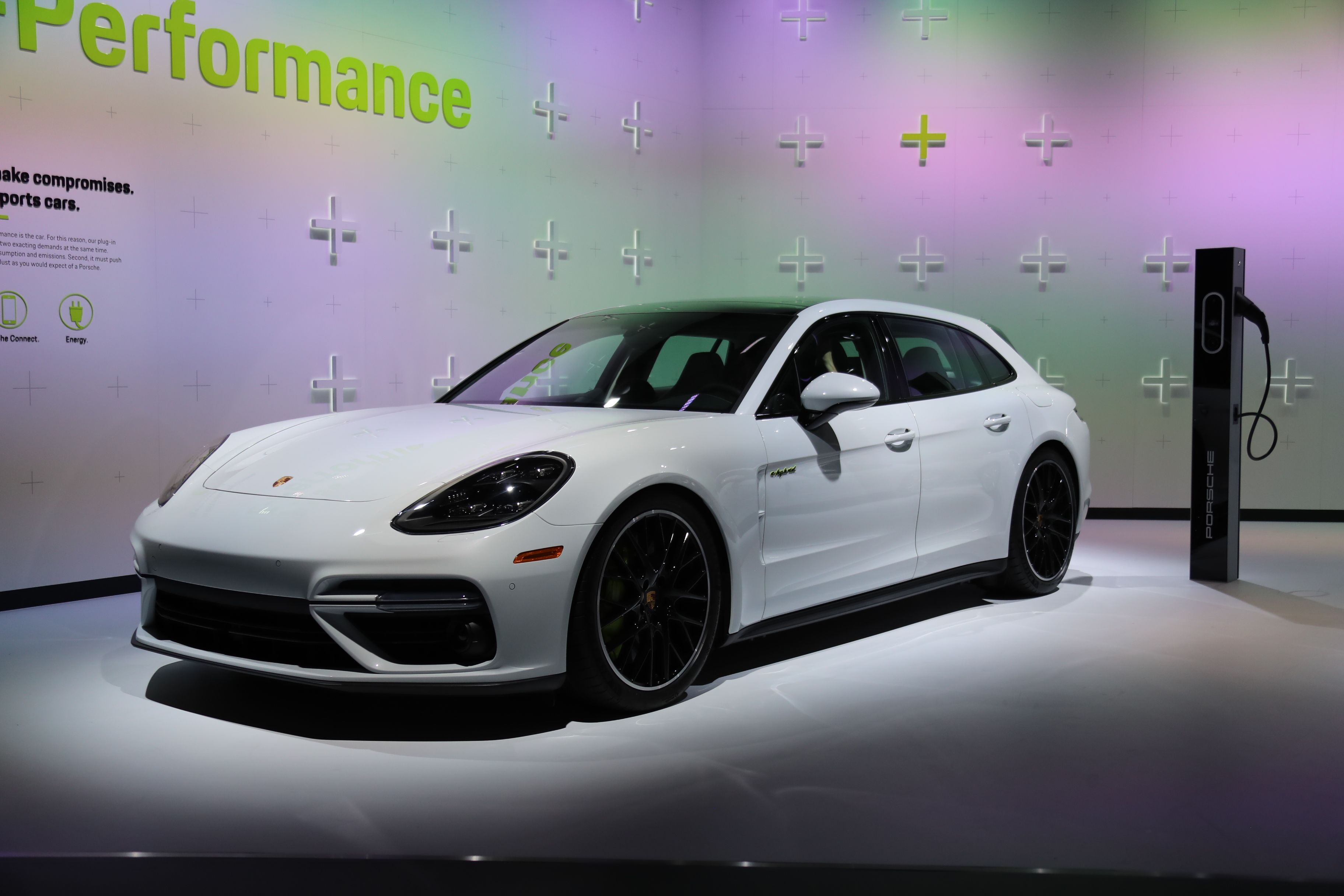 Порше Panamera 2018