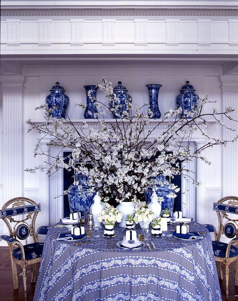 Blue, Decoration, Cobalt blue, Blue and white porcelain, Porcelain, Purple, Lavender, Room, Table, Flower, 