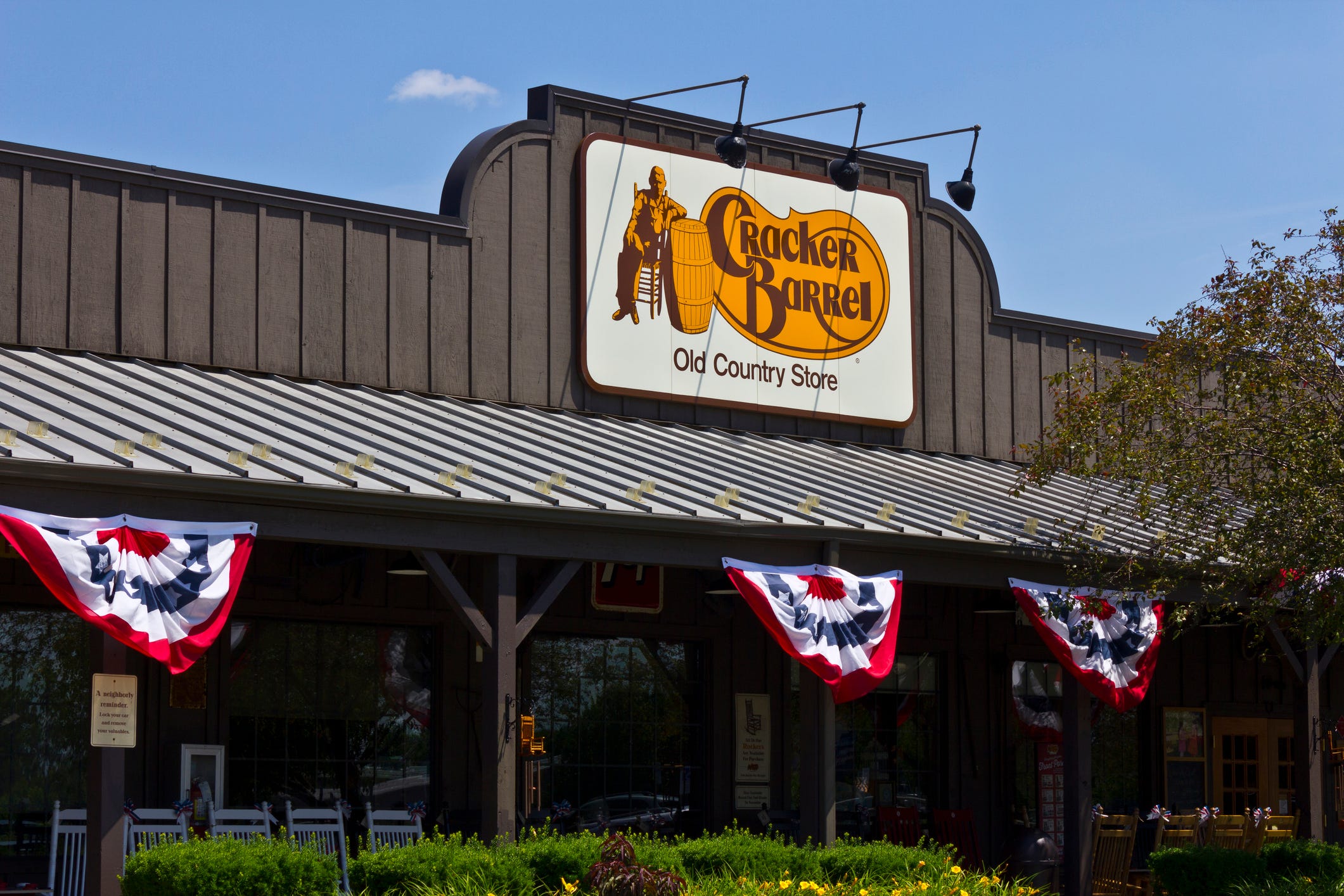 See Cracker Barrel's New Decor That Has Fans Divided