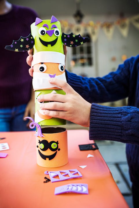33 Fun Fall Activities 2021 - Best Fall Activities Near Me