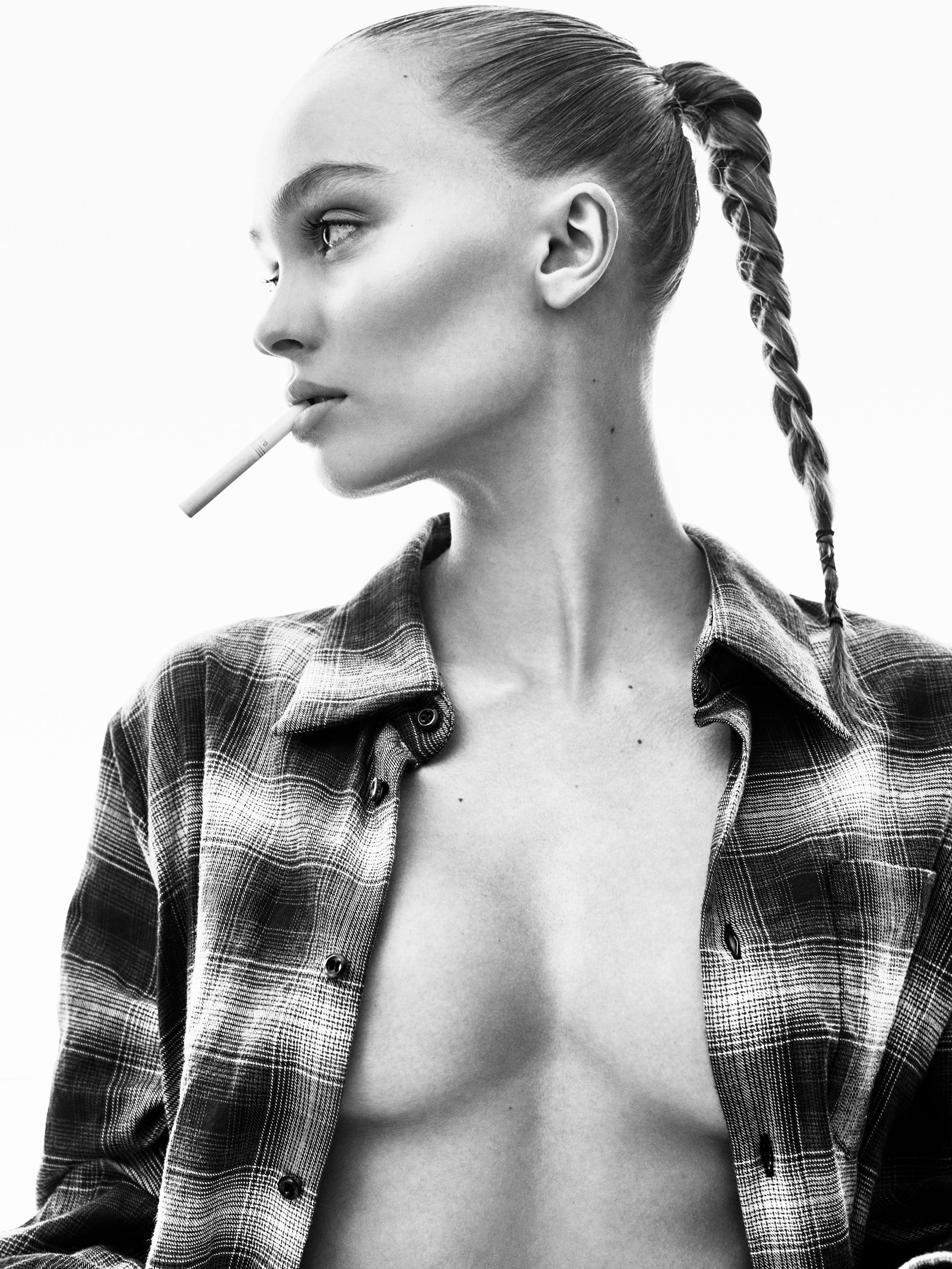 Rose hot lily depp Lily
