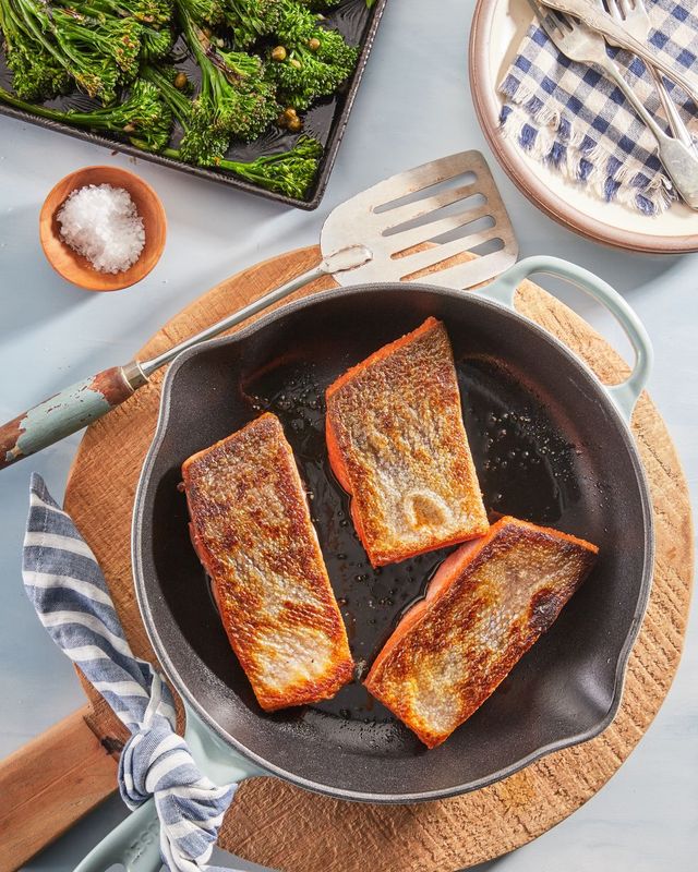 crispy pan seared salmon with broiled broccolini and capers