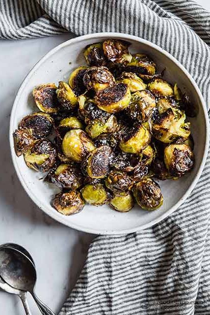Low-Carb Crispy Roasted Brussels Sprouts