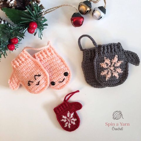 crochet mitten christmas ornaments