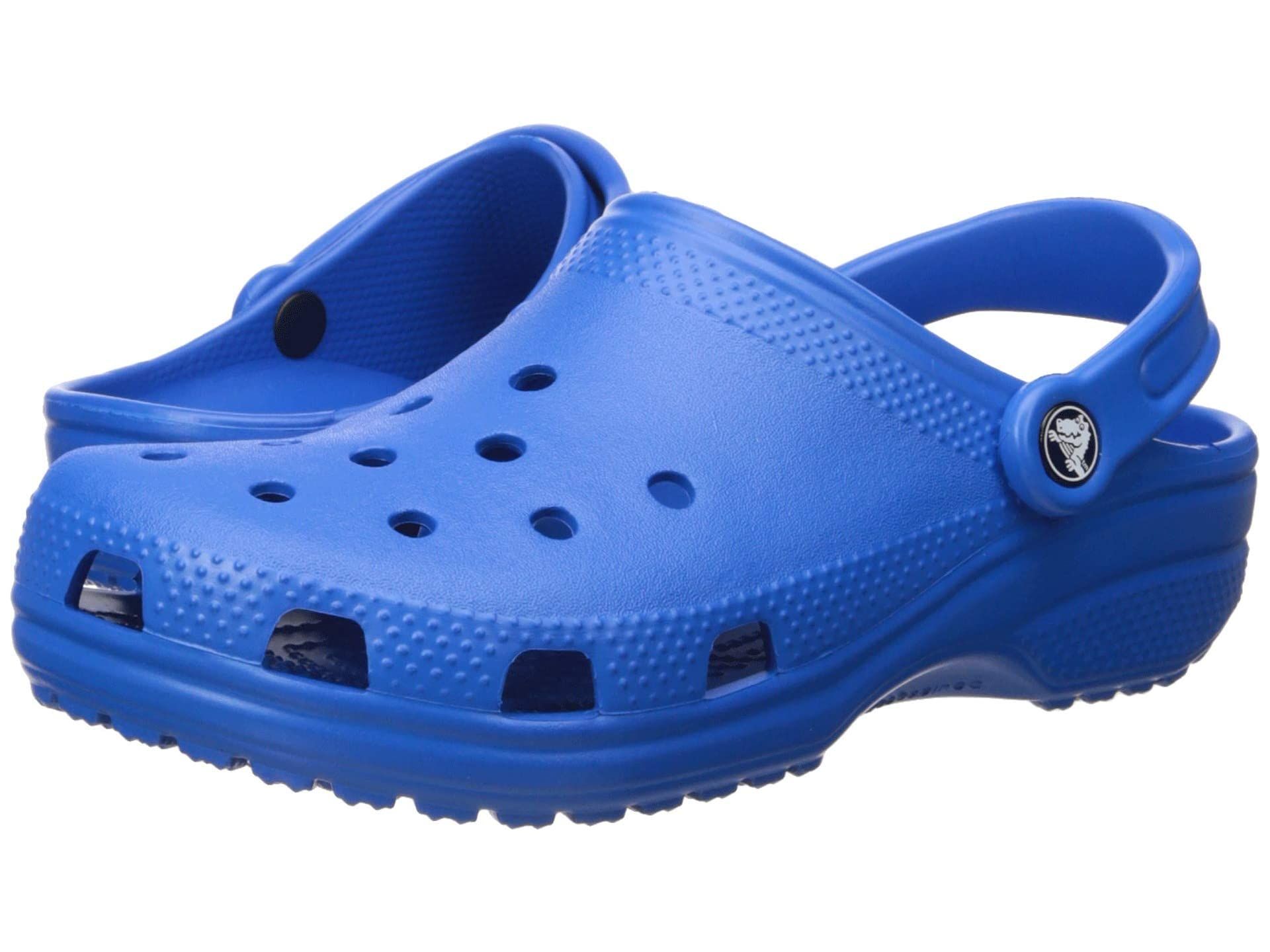 where do they sell crocs shoes