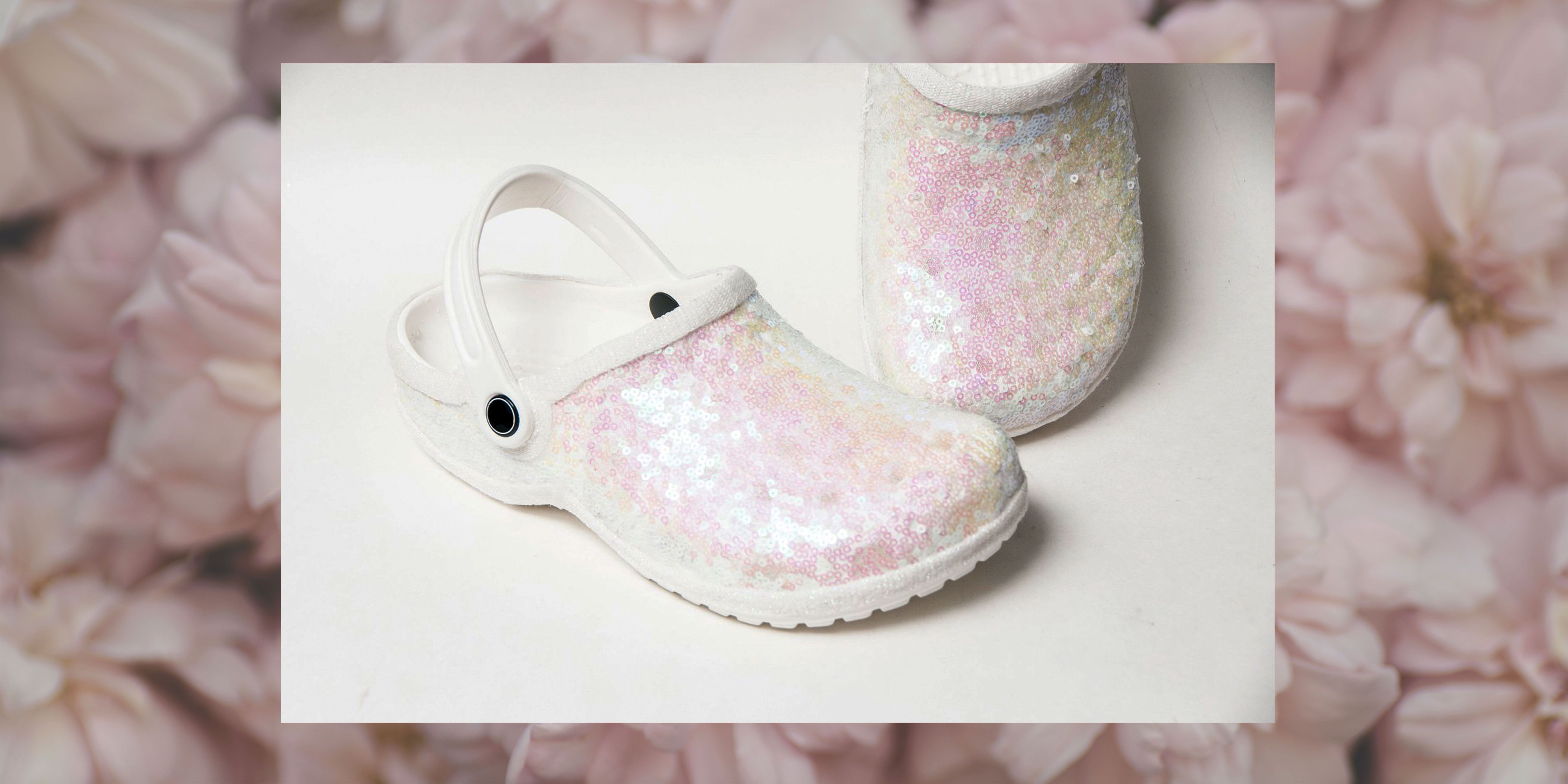 Imaginas casarte en Crocs? Con estos zuecos para novias, podrás