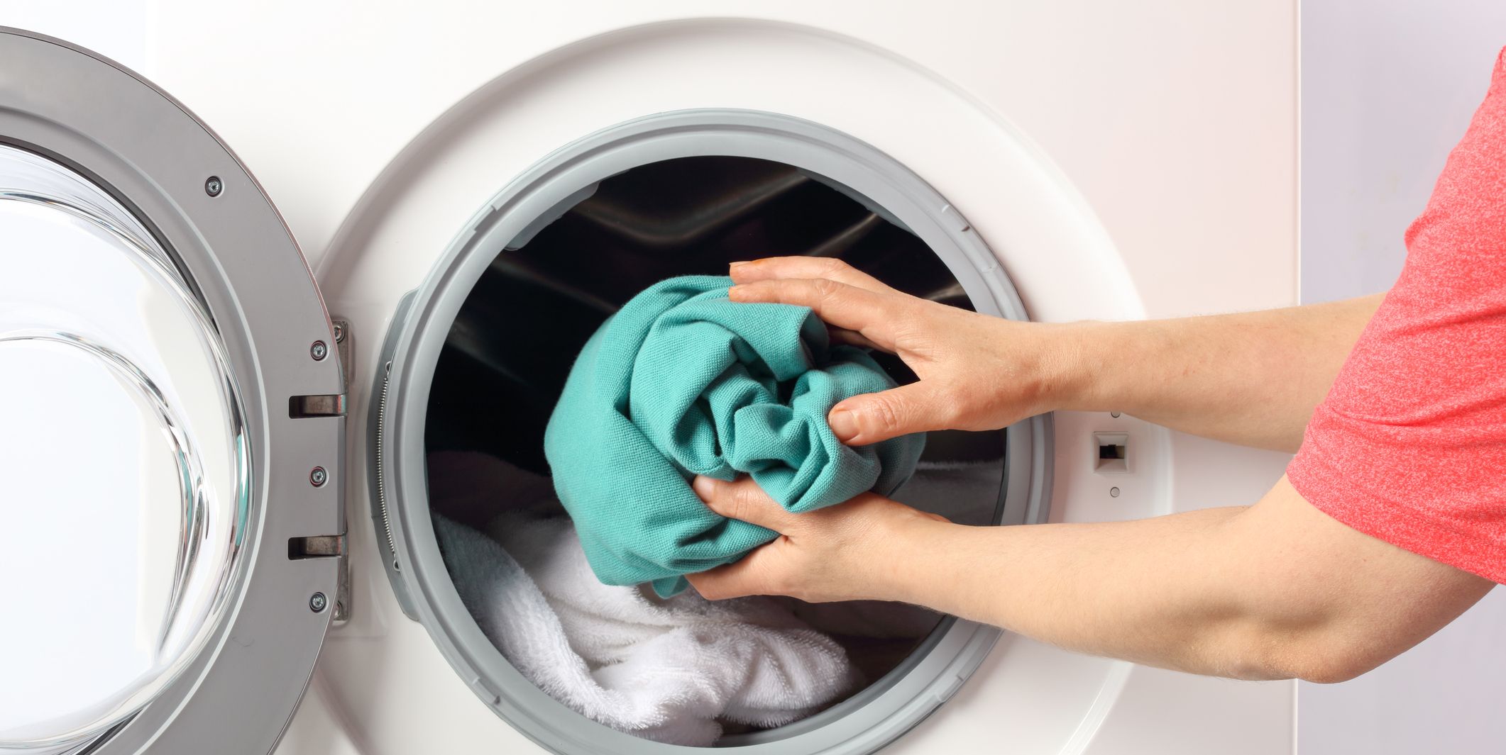 washing clothes in washing machine