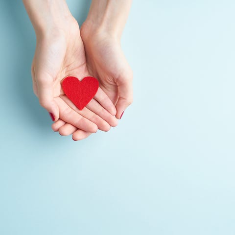 アルコール消毒しすぎて手荒れしている 医師が手荒れの原因 種類 対策 ケア方法を詳しく解説 アルコール消毒しすぎて手荒れしている 医師が手荒れの原因 種類 対策 ケア方法を詳しく解説