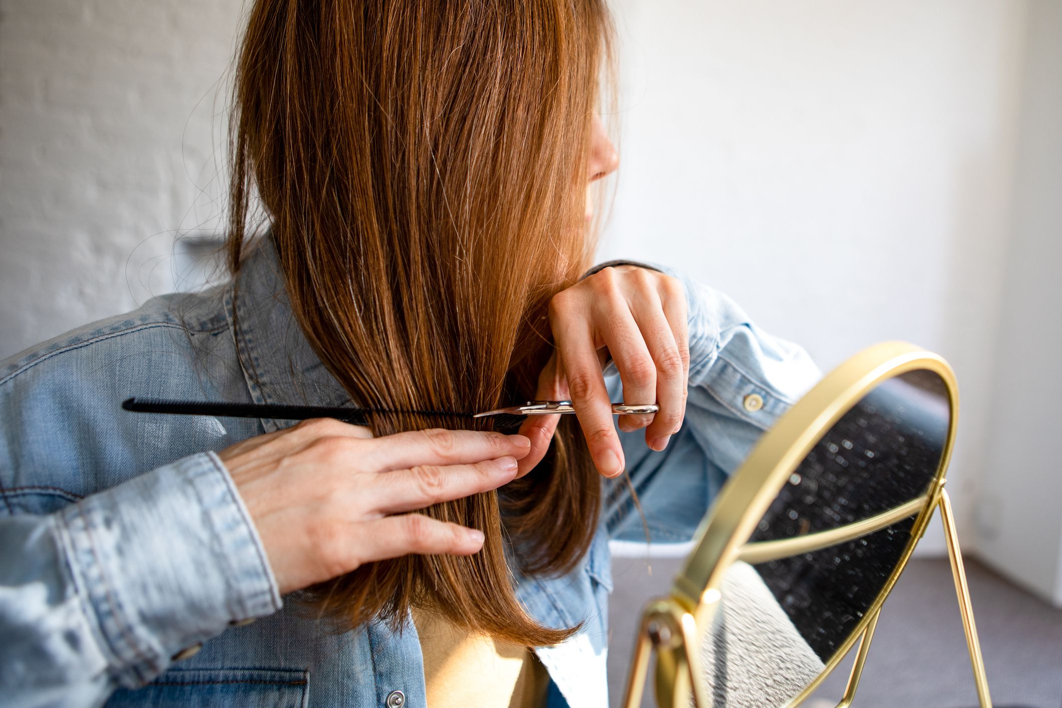 ladies self hair cutting