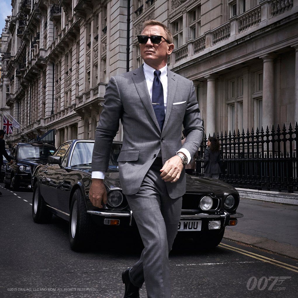 ダニエル クレイグが最新作 007 の撮影現場で見せた 最高のクラシックスタイル