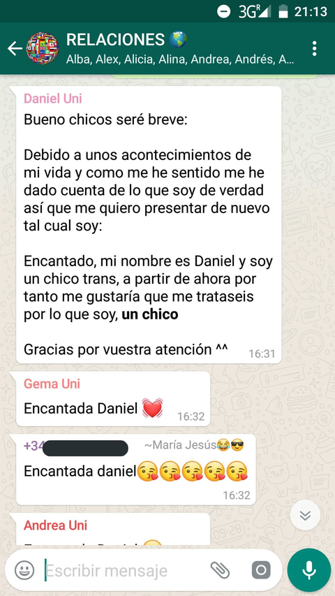 Dani anuncia que es transexual en un grupo de Whatsapp y esta es la  reacción de sus compañeros