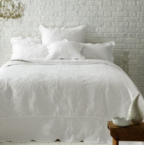 10 Ways To Dress A Bed Like Designer Bedroom Styling Ideas 10 Ways To Dress A Bed Like Designer, King Size Bed Throws And Bedspreads