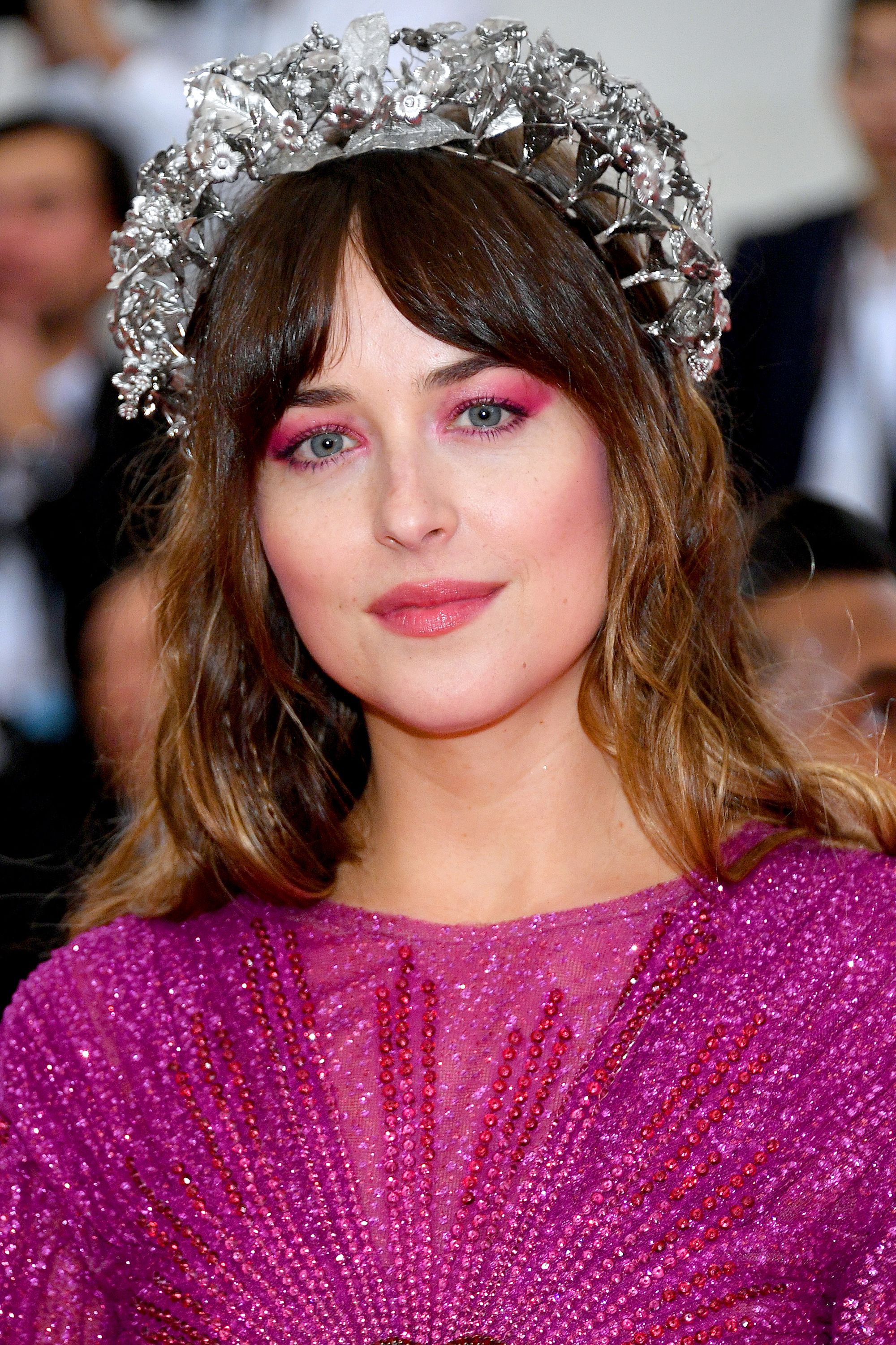 dakota johnson gucci lipstick