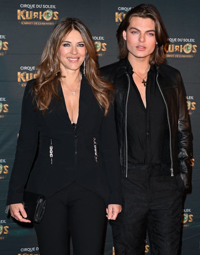 Damian Hurley, el hijo modelo del que presume Liz Hurley