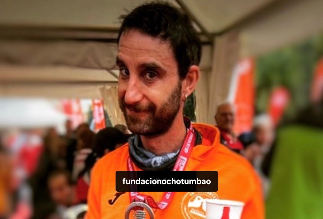 Dani Rovira finishes the Malaga Marathon to promote his foundation