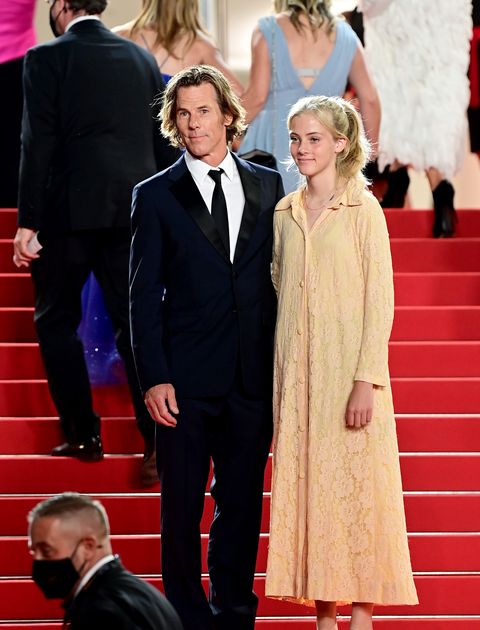 ジュリア ロバーツの娘ヘイゼル カンヌ国際映画祭でレッドカーペットデビュー