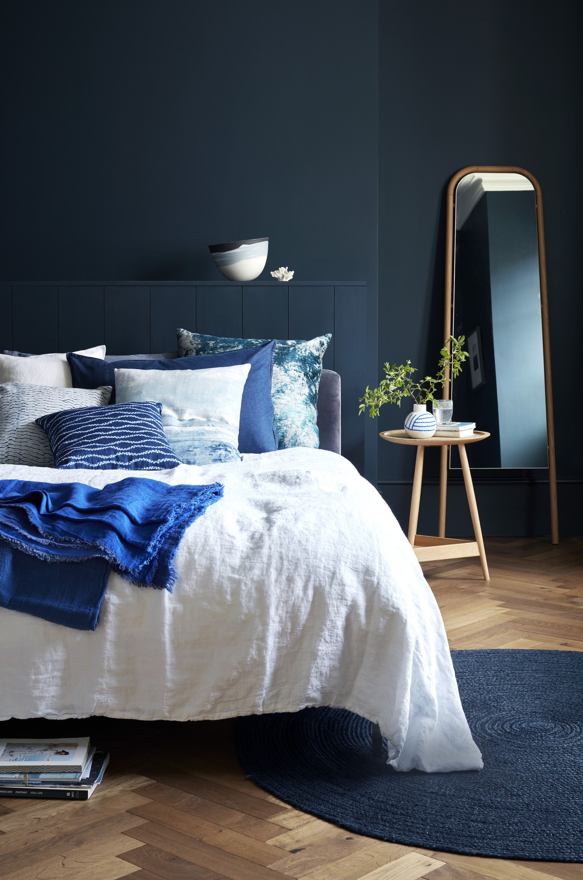 Идеи для спальни глубокий синий