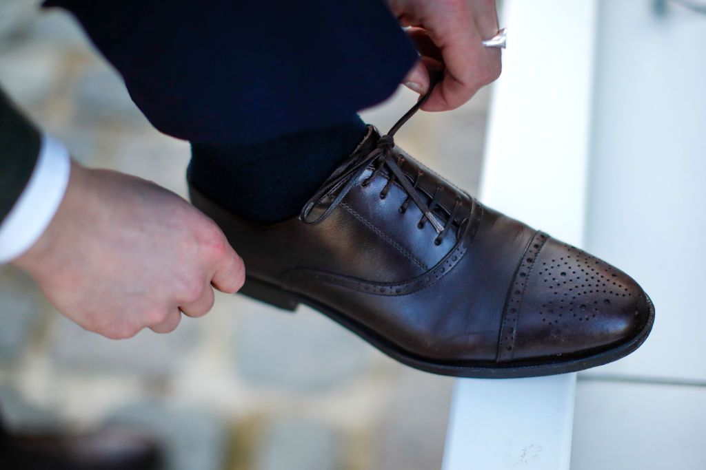 Zapatos Zapatos para hombre Oxford y con punto en ala Zapatos oxford de punta de ala de cuero genuino hechos a mano para hombres 