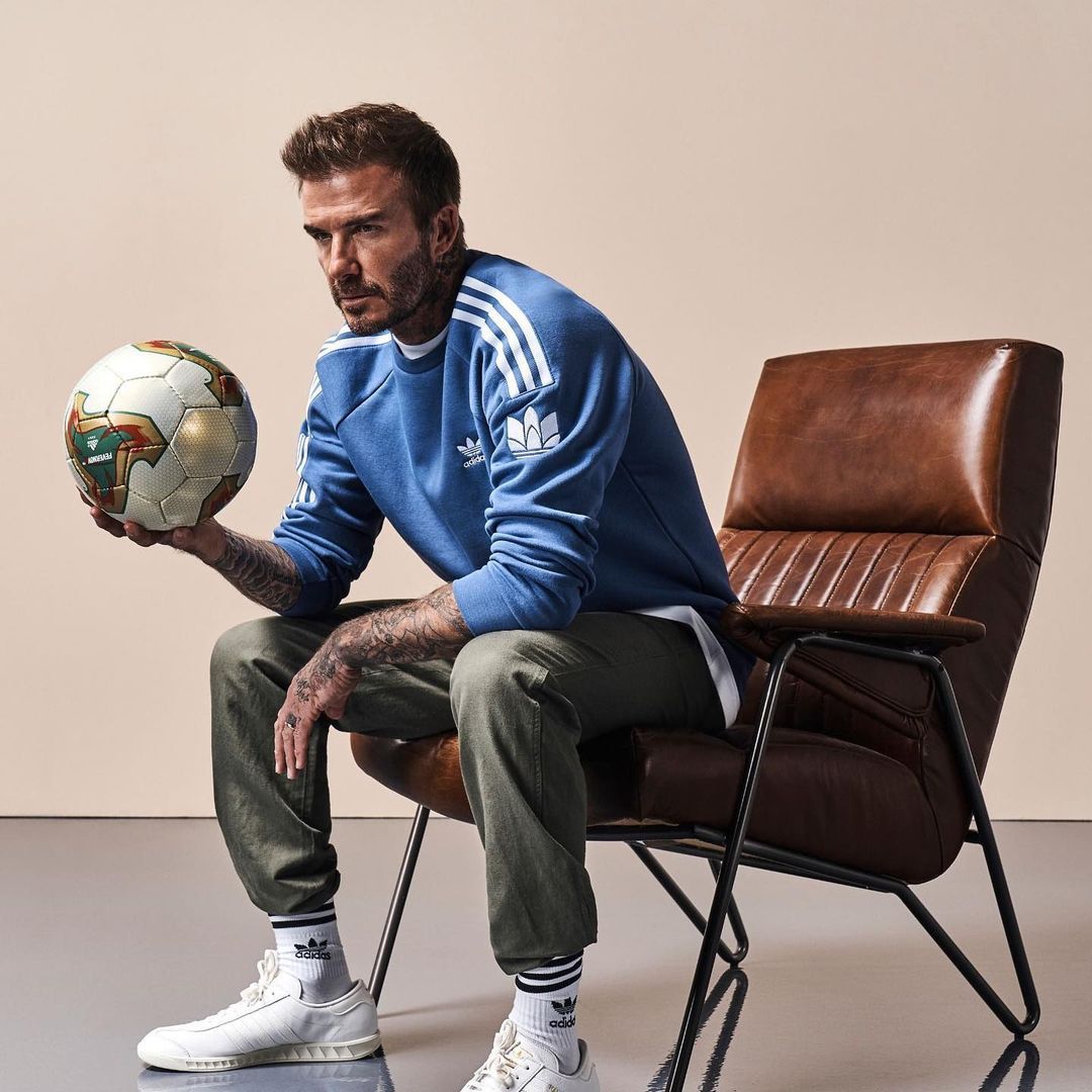 Montañas climáticas Carteles a la deriva David Beckham: cómo llevar con estilo un chándal Adidas