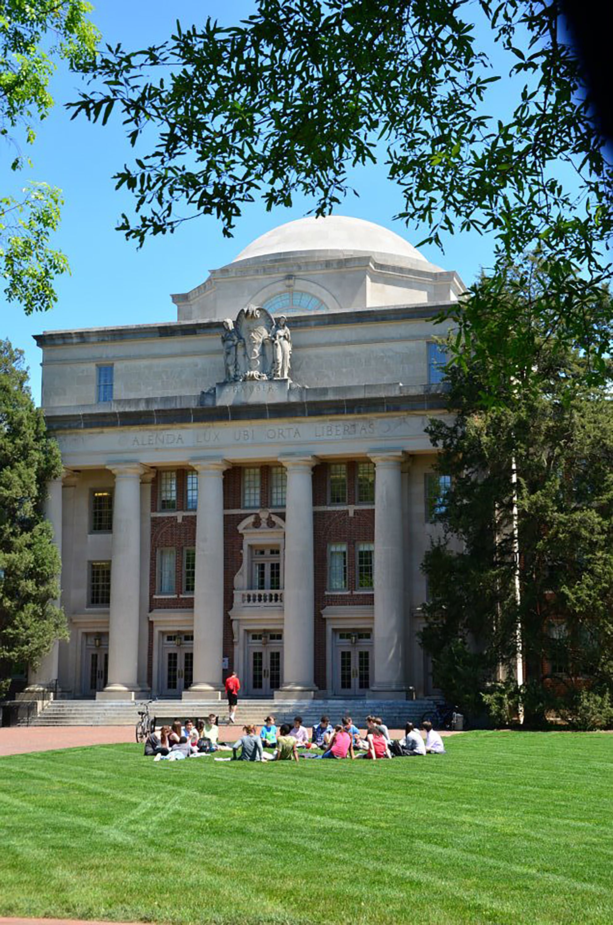 25 Most Beautiful College Campuses In The South - Prettiest College ...