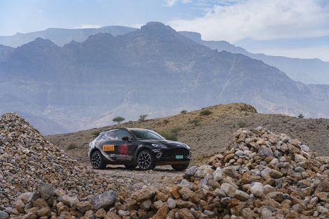 2020 Aston Martin DBX SUV photo gallery