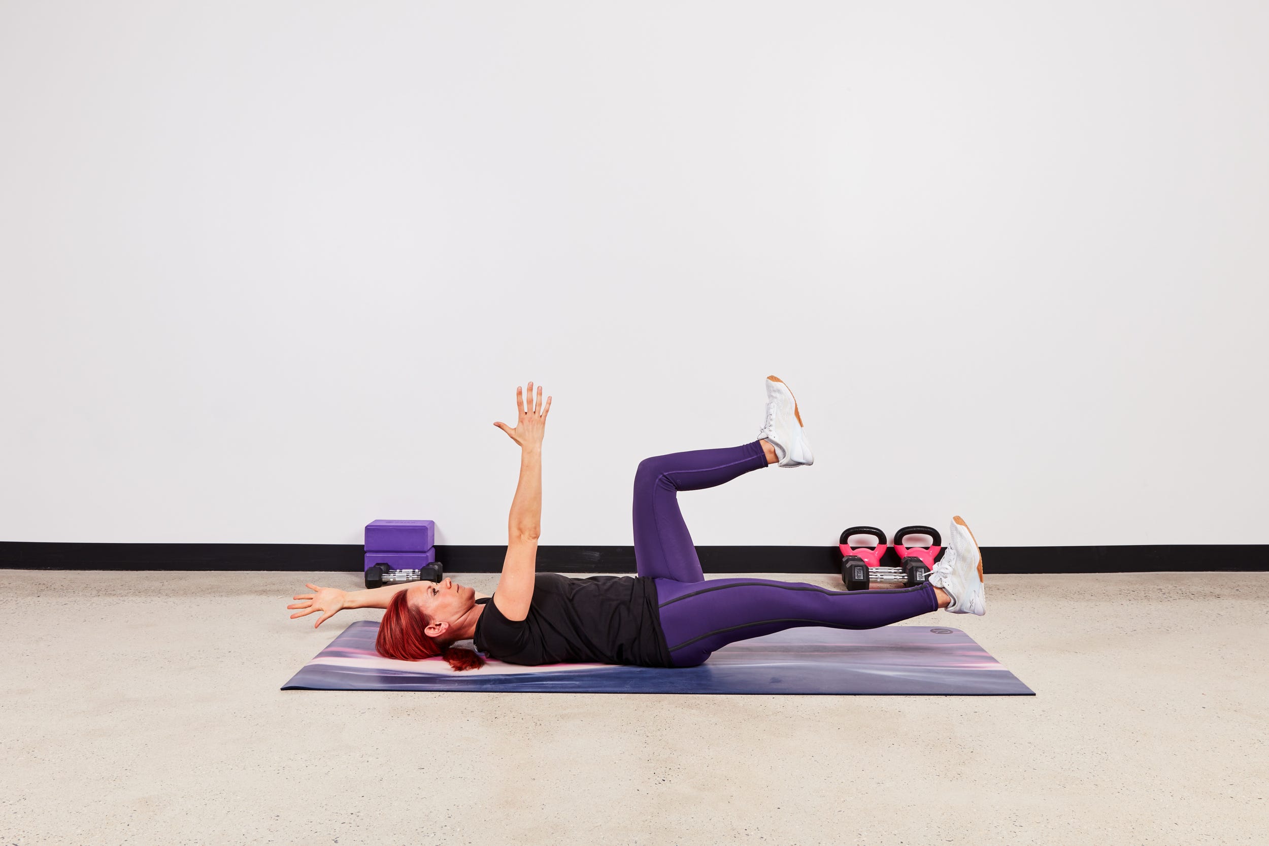 The Dead Bug Exercise Is One of the Most Functional Core Moves for Runners