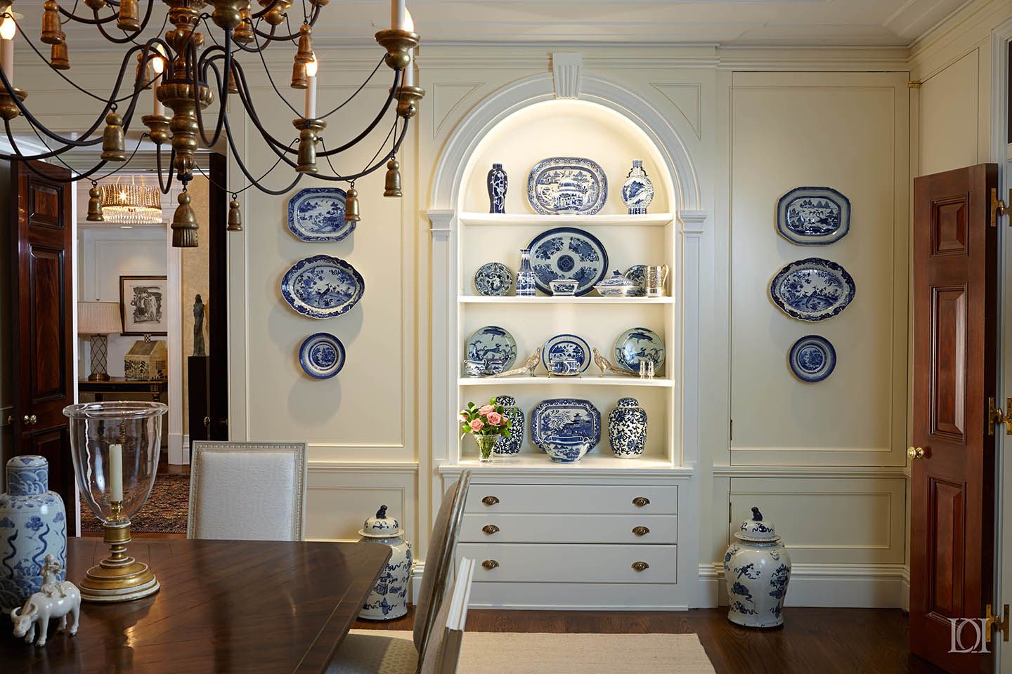 20 Creative Ideas For Displaying China How To Display China