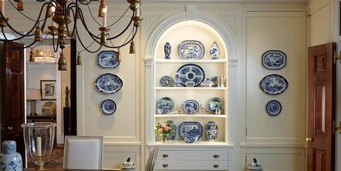 20+ Creative Ideas for Displaying China