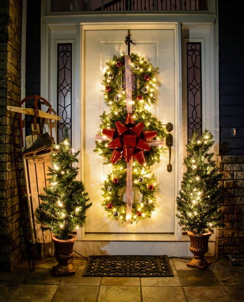 holiday door decor