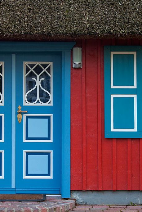 blue front door color ideas