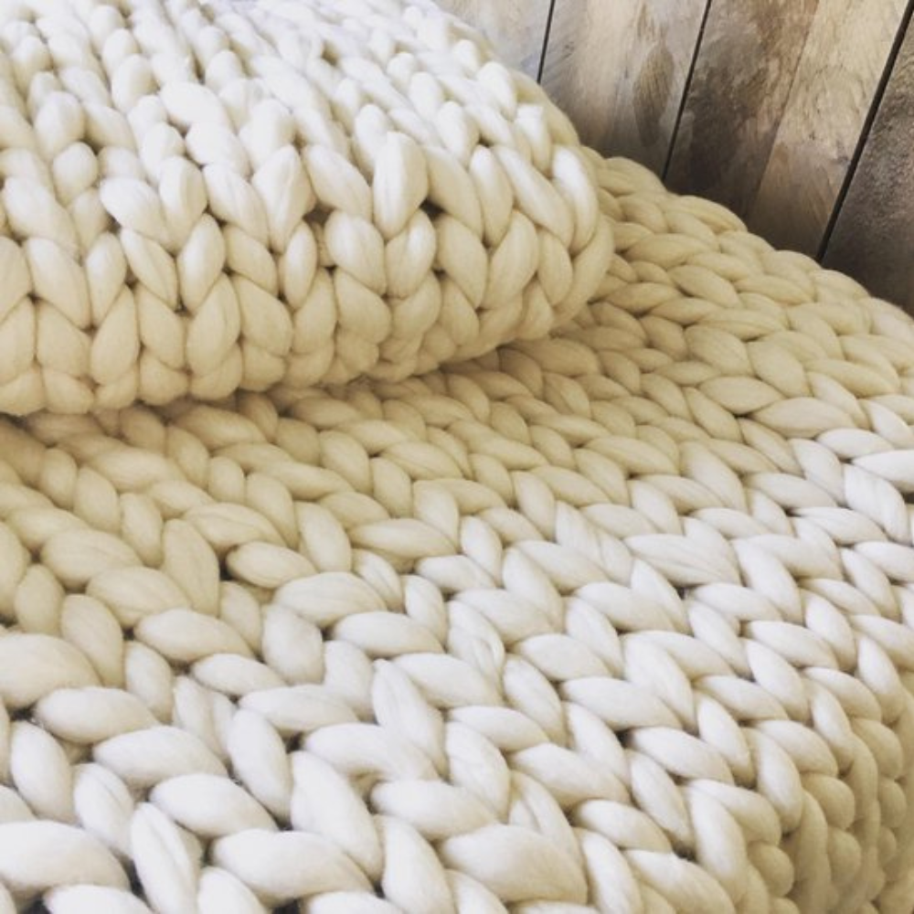 Deze 6 chunky knit dekens houden je echt warm en ook mooi