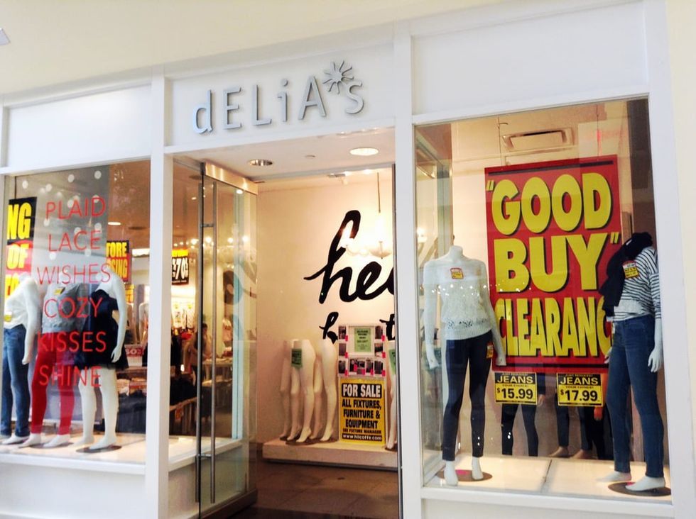 32 Stores In The Mall You'll Never 