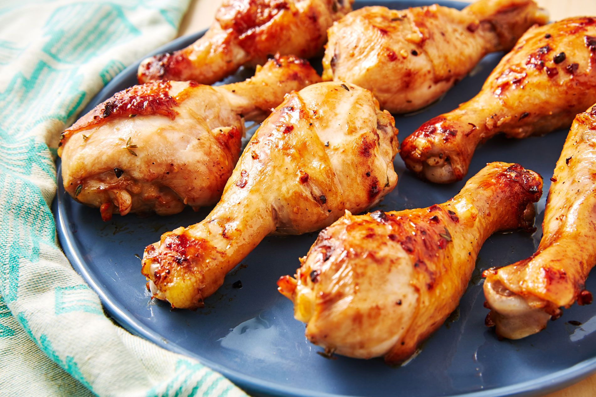 Easy Baked Chicken Drumsticks Recipe - How to Cook Drumsticks In ...