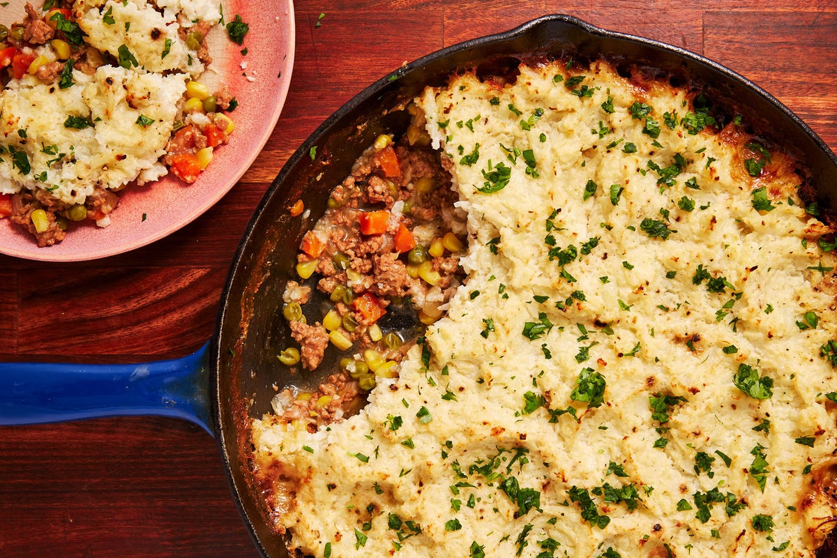 Cauli Shepherd's Pie Has A Healthy Little Secret 