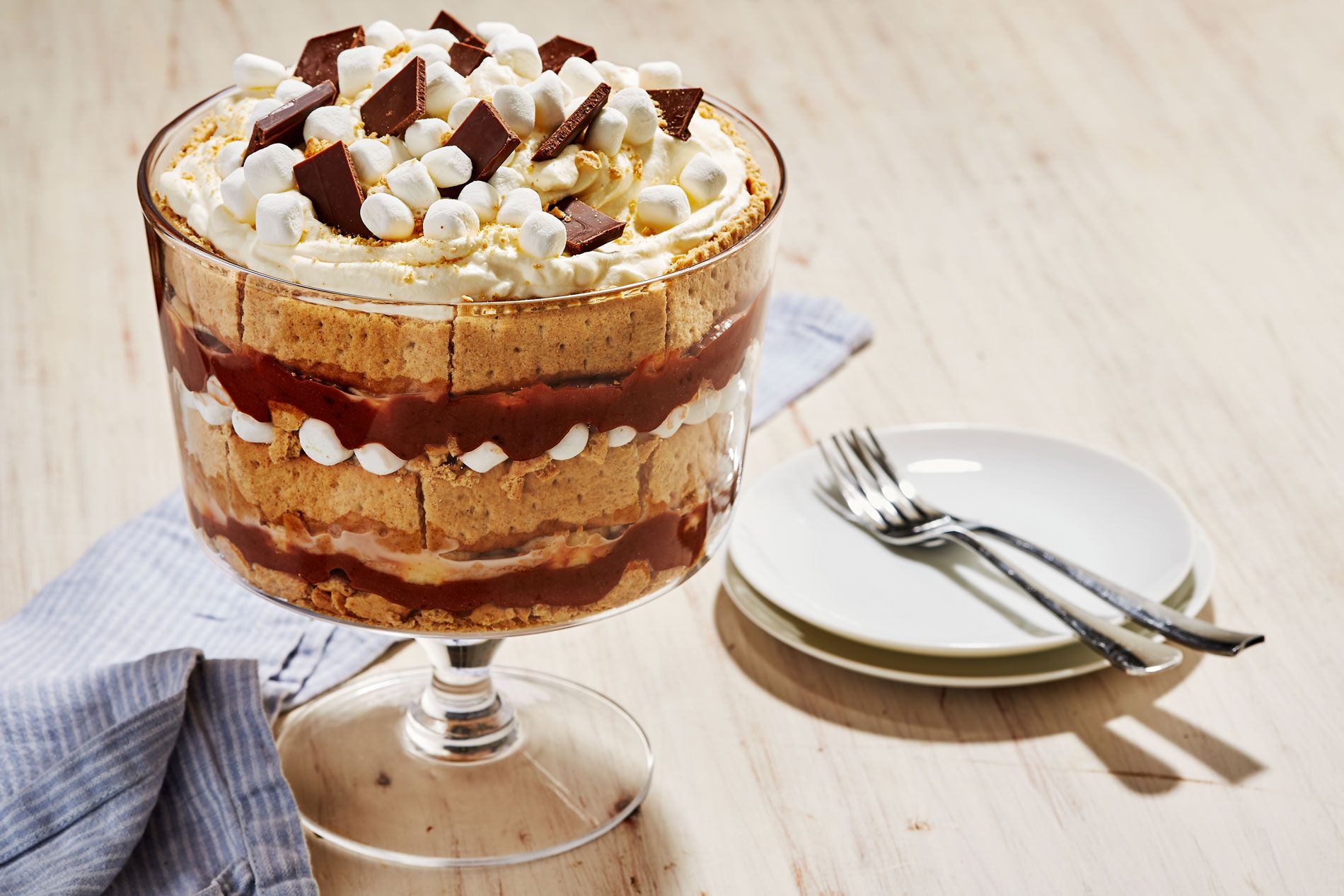 S'mores Banana Pudding - Ourfulltable