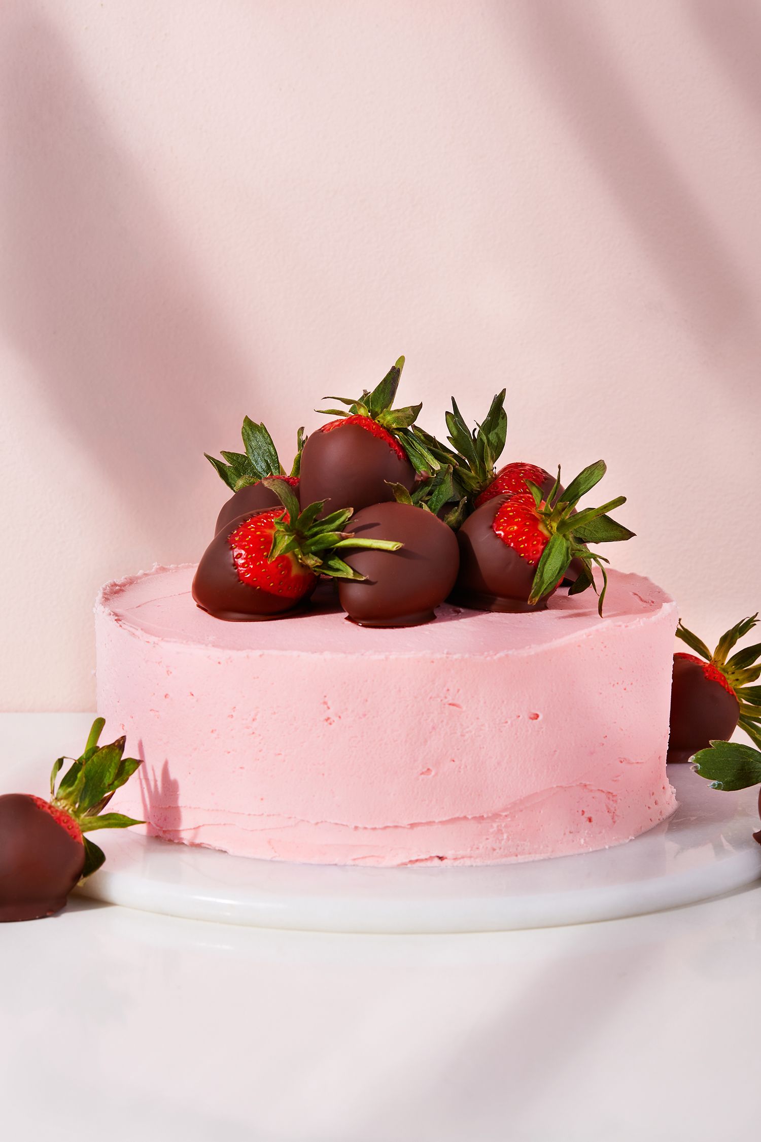 happy birthday strawberry cake