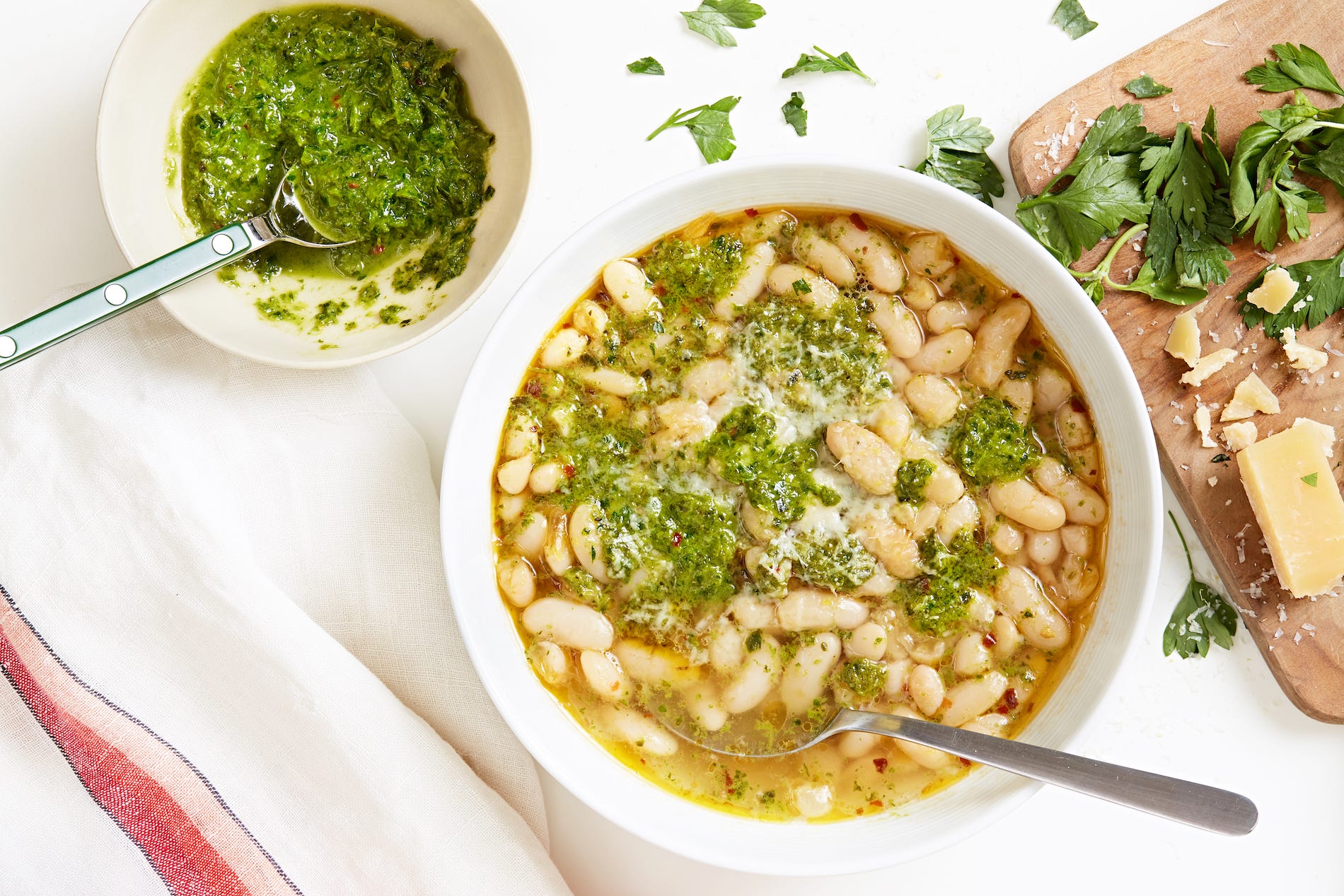 These Cannellini Beans Are Doused In The Best Herby Sauce