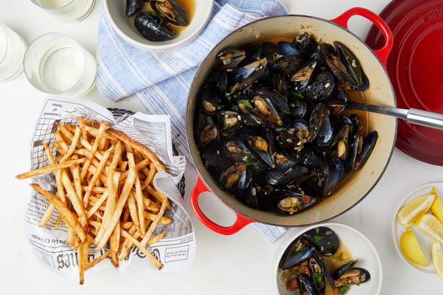 mussels and fries