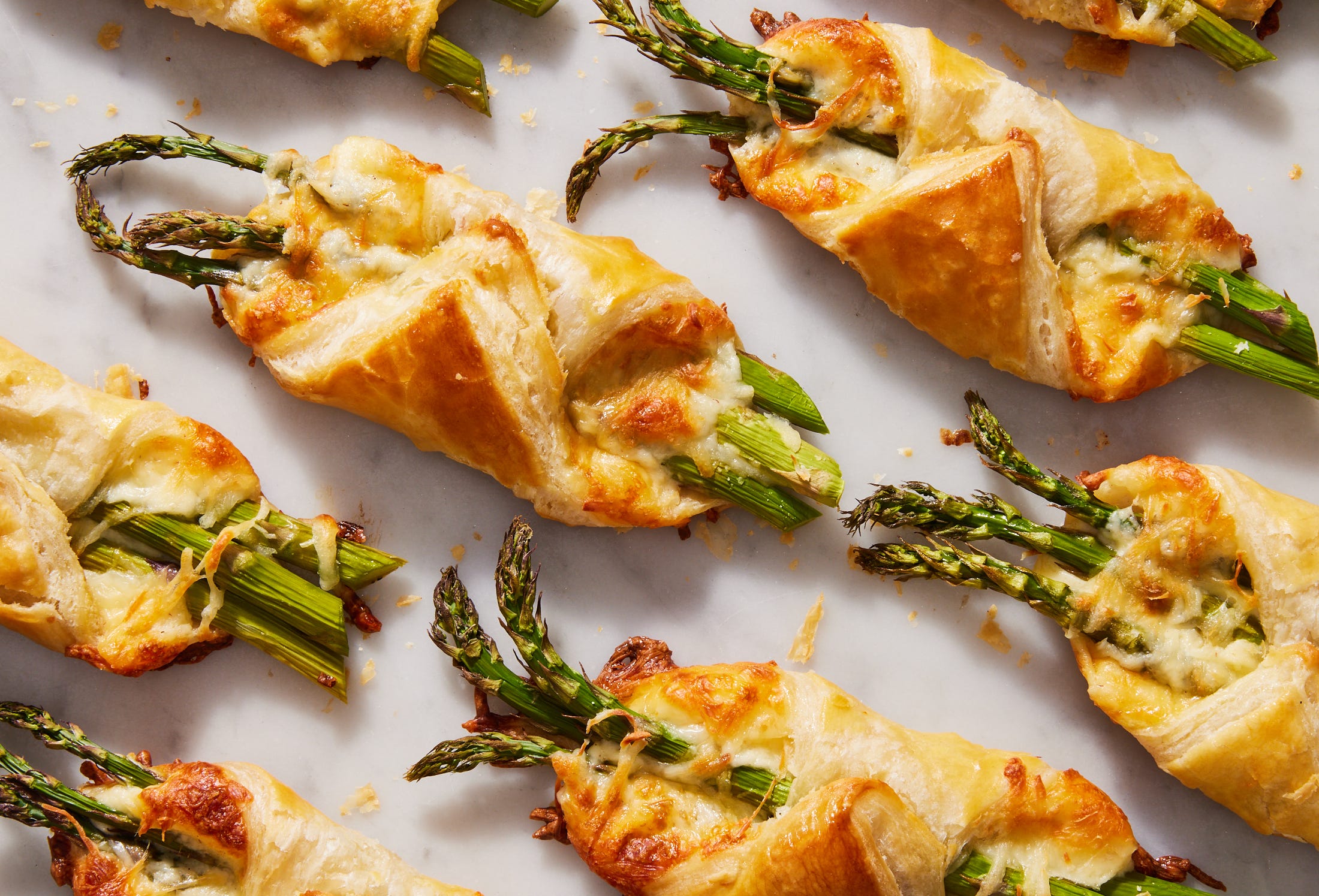 Alfredo Asparagus Bundles Are Like Like Pigs In A Blanket That Studied Abroad For A Year