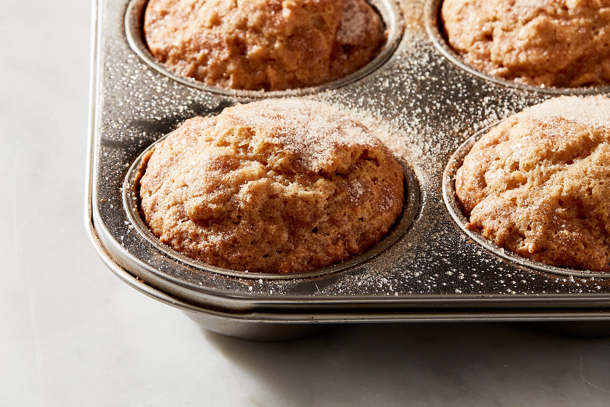 These Cinnamon-Sugar Applesauce Muffins Are The Perfect Fall Breakfast 🍎