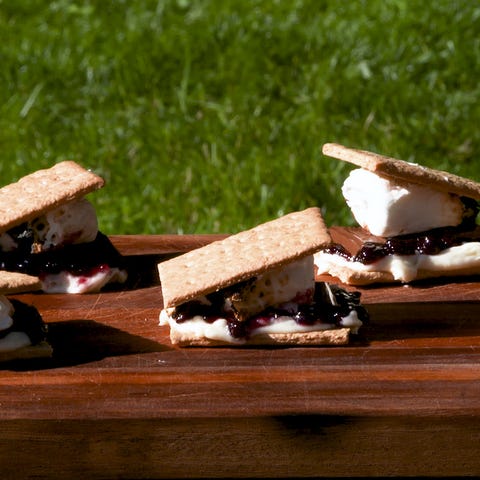 Blueberry Cheesecake S'mores - Delish.com