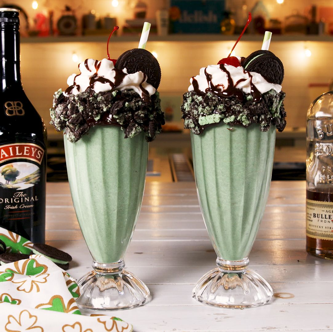 PSA: These Boozy Shamrock Shakes Aren't For The Kids